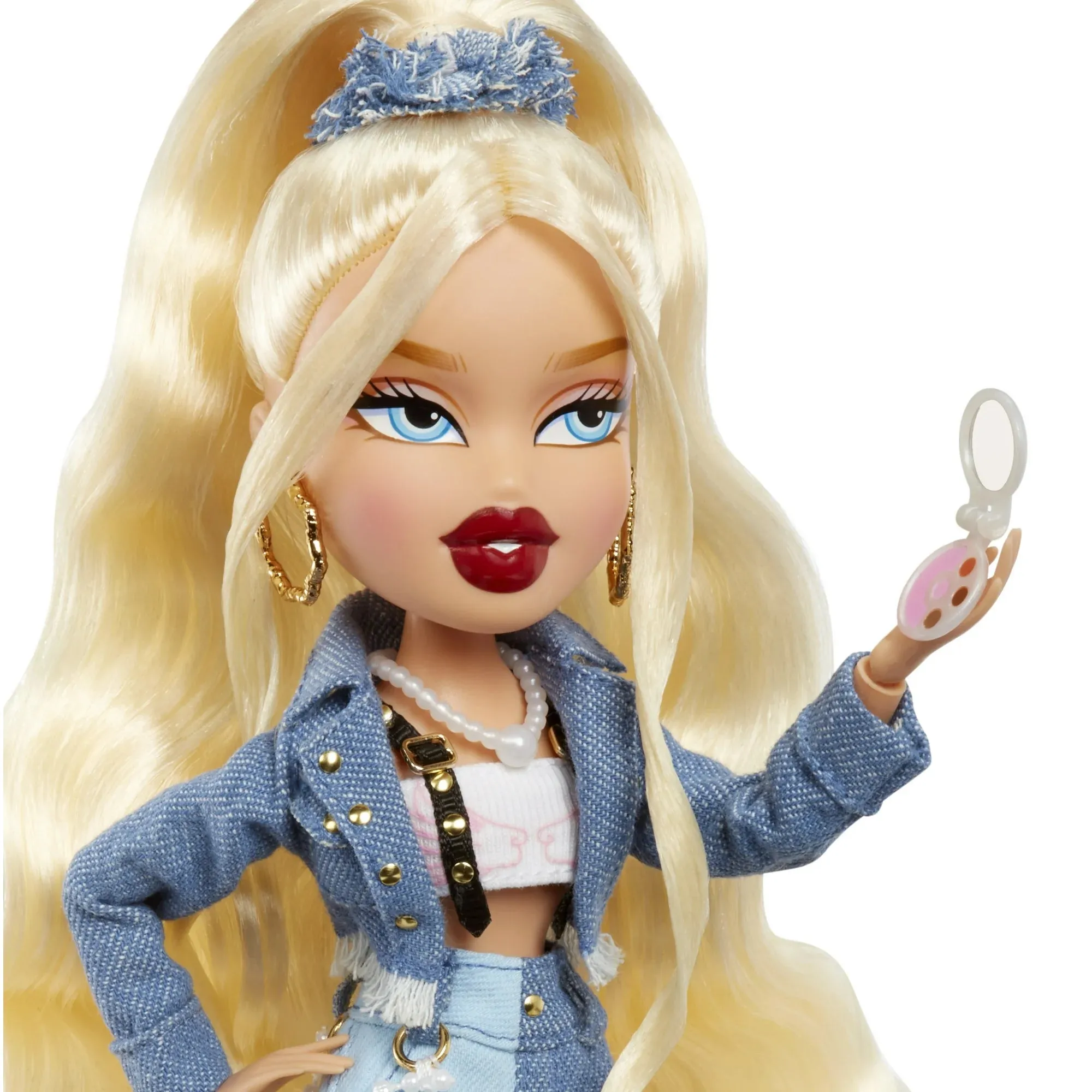 Bratz 505204 Alwayz Cloe Fashion Doll with 10 Accessories and Poster