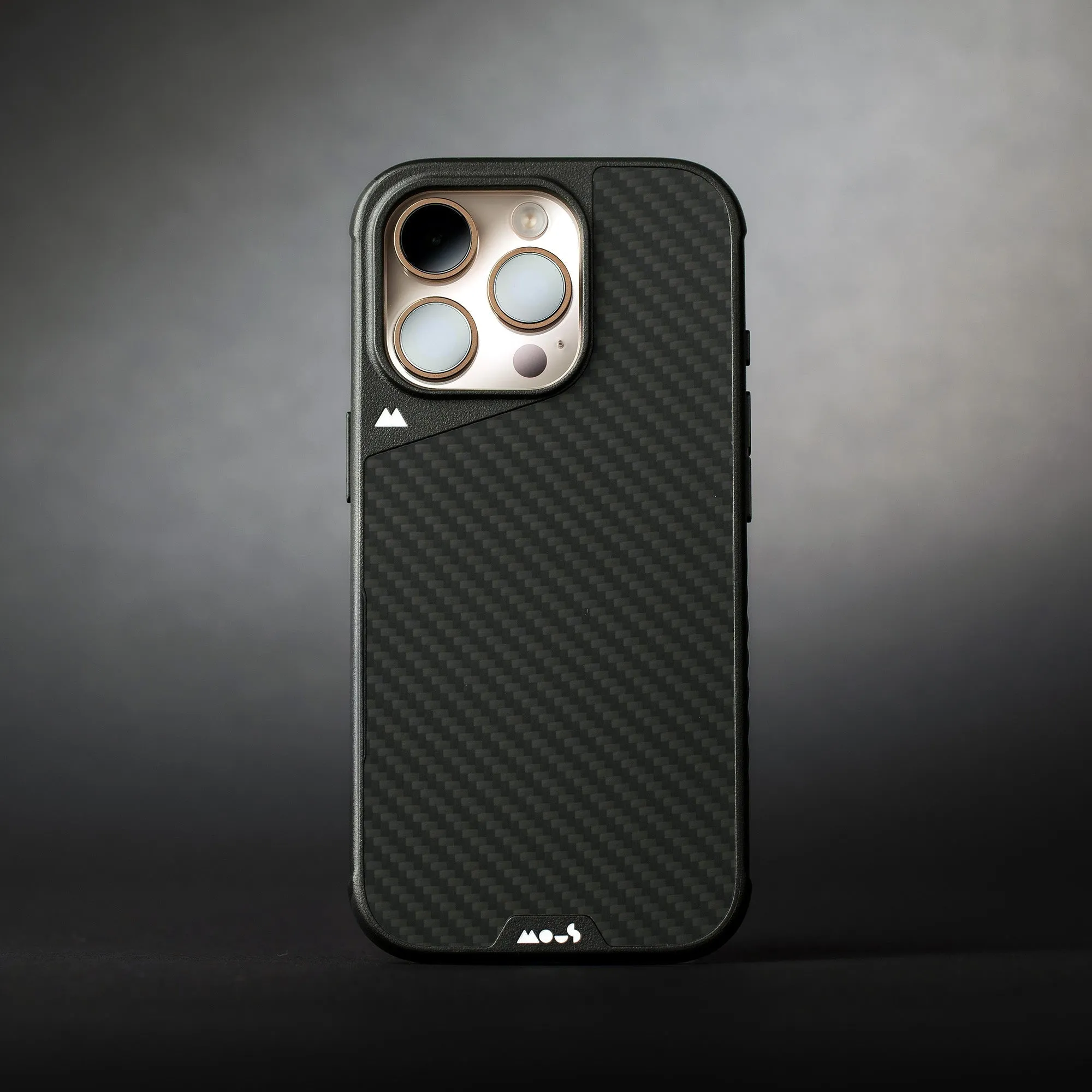 MagSafe® Compatible Aramid Fibre Phone Case with Camera Control Button