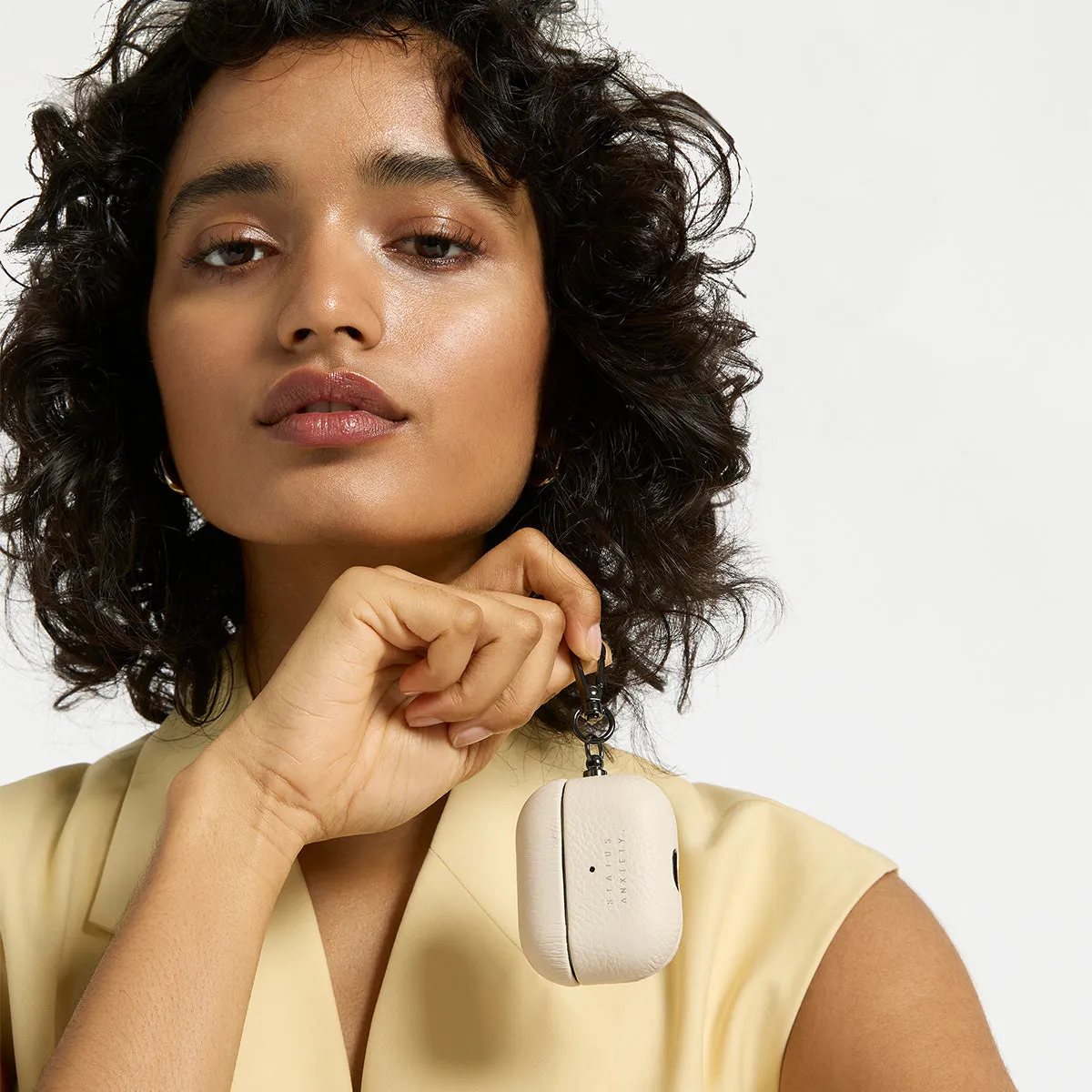 Miracle Worker Airpods Case With Clip - Chalk