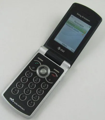 Sony Ericsson W518 Cell Phone AT&T Net10 H20